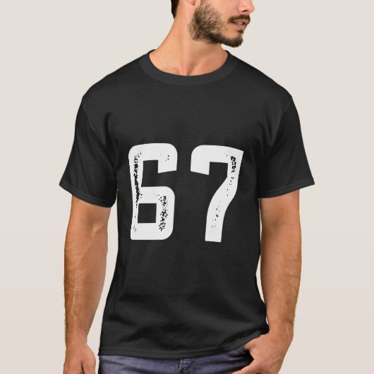 67ハ祝ッBデイPyおもしろいフォント Tシャツ (正面)