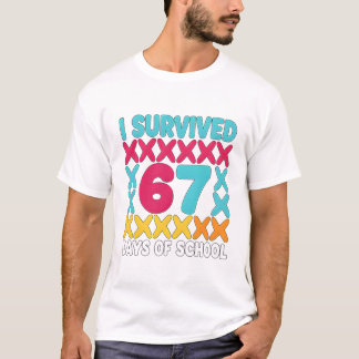 67日目を乗り切った 学校の出席日数 マーク 楽しい Tシャツ
