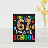 67日間の学校生活を乗り切った！面白い67先生の学生 カード (黄色い花)