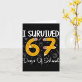67日間の学校生活を生き抜いた！おもしろ67のミーム教師 カード (黄色い花)
