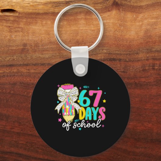 67日間の学校生活を生き抜いた 六七のミーム 先生 キーホルダー (正面)