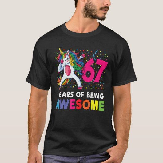 67誕生日ダビングユニコーンパーティーギフト67年 Tシャツ (正面)