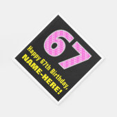 67誕生日:ピンクストライプ色のハートと"67" +名前 スタンダードランチョンナプキン (角)