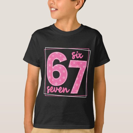 67 おもしろい 誕生日 67 Tシャツ (正面)