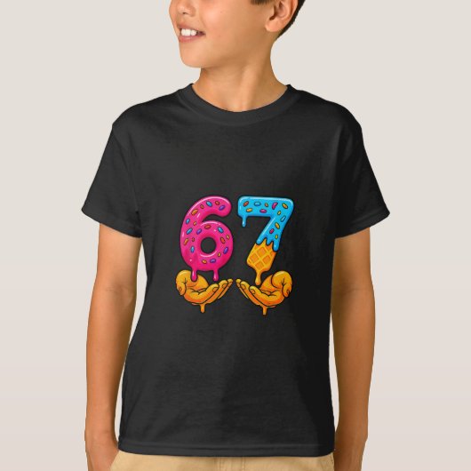 67 アイスクリームしただれ面白い 6 7 シックス セブン Gen Alpha Me Tシャツ (正面)