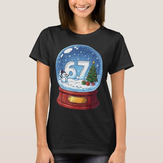 67 クリスマス スノーグローブ 楽しい シックス セブン ミーム Tシャツ (正面)