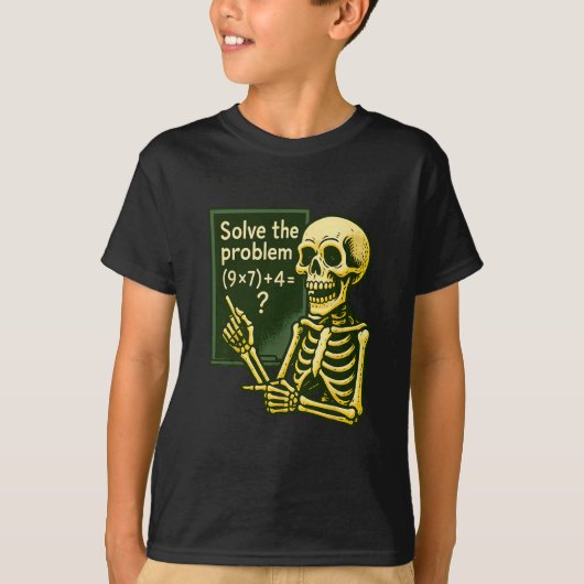 67 ハロウィン 数学 おもしろ シックス セブン ミーム Brainrot スケルトン Tシャツ (正面)