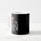 67 ミームトレンドスケルトンハロウィンおもしろいシックスセブン コーヒーマグカップ (正面左)