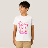 67 ミームトレンド ピンク 赤 誕生日パーティー Tシャツ (正面フル)