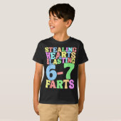 67 ミーム バレンタインデー 数字 6 7 恋愛 盗み Tシャツ (正面フル)