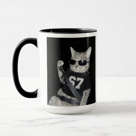 67 猫 サングラス ジェンアルファ 冗談 Six Seven マグカップ (左)