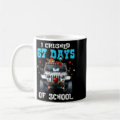 67 ６、７、私は67日間の学校をやっつける おもしろいミーム コーヒーマグカップ (左)