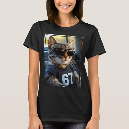 67 And Still Cool Funny Birthday Meme Cat  Tシャツ (正面)