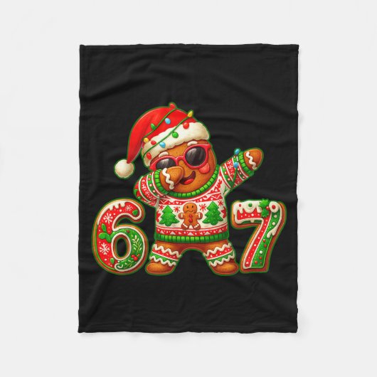 67 Christmas 6 7 Meme Gingerbread Man Xmas Pajamas フリースブランケット (正面)