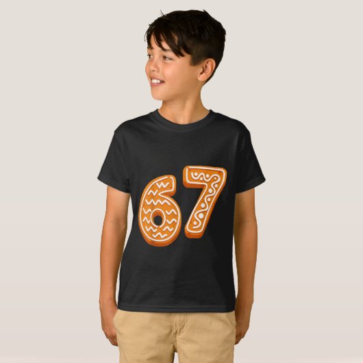 67 Christmas Funny 6 7 Gingerbread Six Seven Xmas  Tシャツ (正面フル)