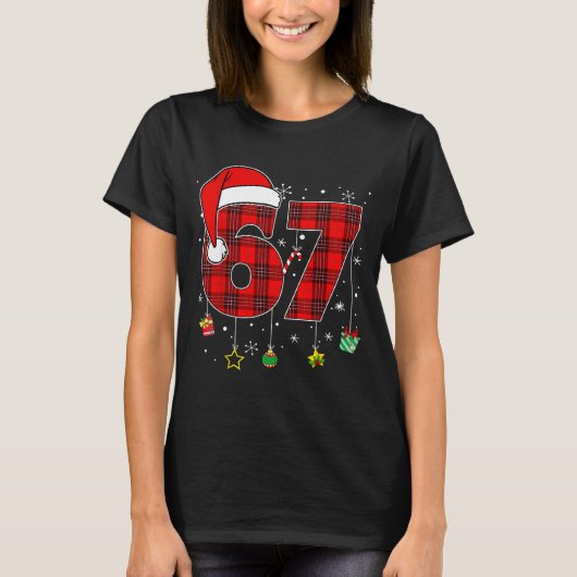 67 Christmas Plaid Santa Hat Funny Family Matching Tシャツ (正面)