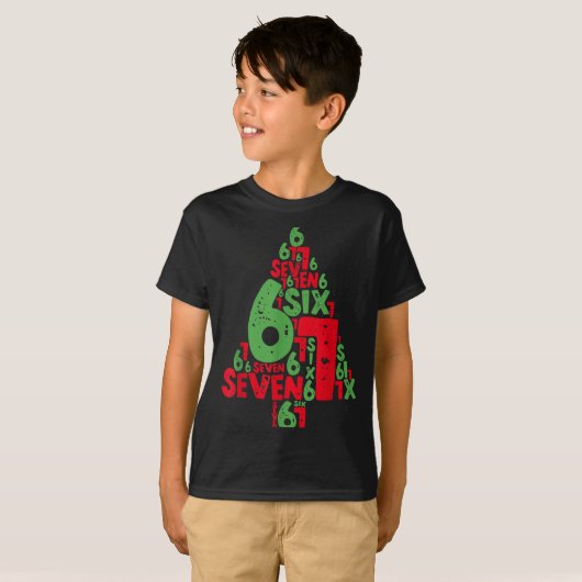 67 Christmas Tree Holiday Six Seven Meme Brainrot  Tシャツ (正面フル)