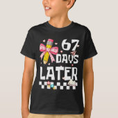 67 Days Of School Funny 67 Days Later Student Teac Tシャツ (正面)