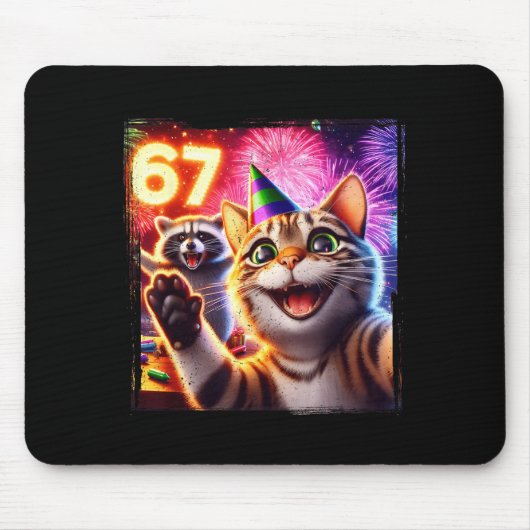 67 Meme Cat Raccoon New Year Selfie Funny Birthday マウスパッド (正面)