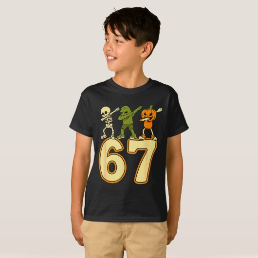 67 Meme Funny Halloween Numbers Six Seven Men Wome Tシャツ (正面フル)
