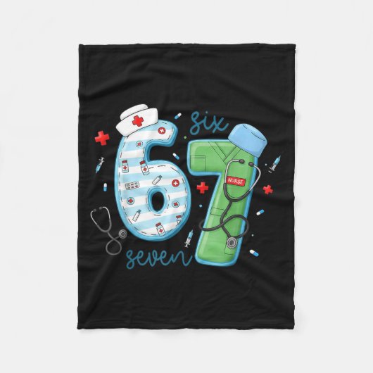 67 Meme Funny School Nurse Six Seven Meme Nursing  フリースブランケット (正面)