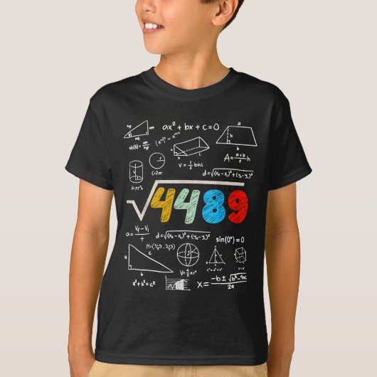 67 Meme Square Root 4489 Do The Math Funny Birthda Tシャツ (正面)