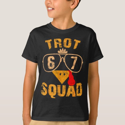 67 Meme Thanksgiving Turkey Trot Squad  Tシャツ (正面)