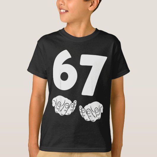 67 Number Sixty-seven Funny Hands Meme Teen Kid Ma Tシャツ (正面)