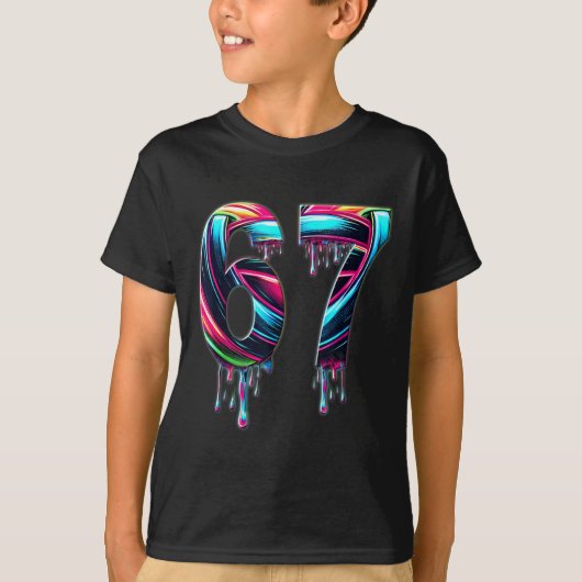 67 Six Seven 6 7 ミームデザイン おもしろ 6 7  Tシャツ (正面)