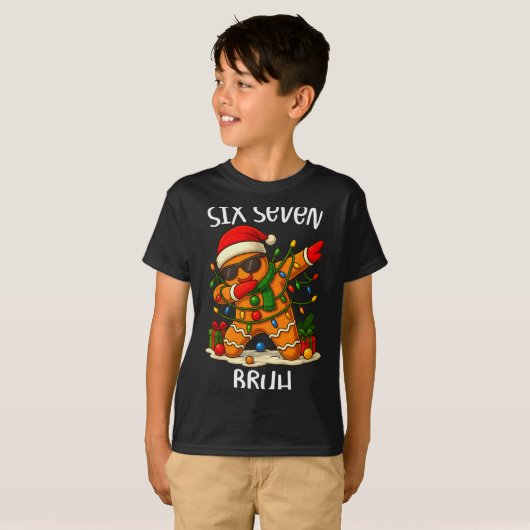 67 Six Seven Bruh Funny Christmas Dabbing Gingerbr Tシャツ (正面フル)