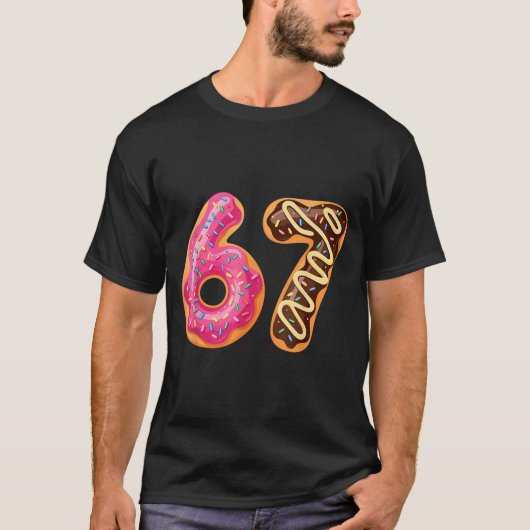 67 Six Seven Donut Meme Funny Sweet Sprinkles Tシャツ (正面)
