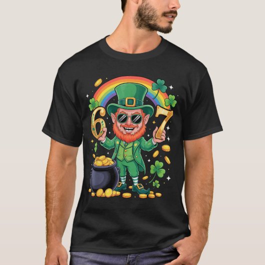 67 Six Seven Funny 6 7 Meme St Patricks Day Leprec Tシャツ (正面)