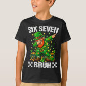 67 St Patricks Funny Six Seven Meme Leprechaun Boy Tシャツ (正面)