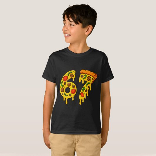 67 Zza Meme Funny Six Seven Gen Alpha Slang Kids D Tシャツ (正面フル)