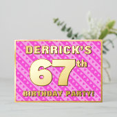 67th Birthday Party —おもしろいピンクのハートとストライプ 箔招待状 (立ち正面)