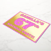 67th Birthday Party — はっきりした、おもしろい、ピンクストライプ色67 箔招待状 (回転した状態)