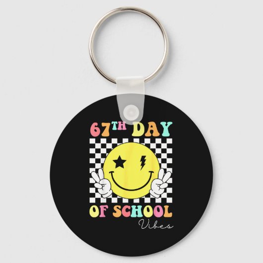 67th Day Of School Smile Face 67 Six Seven Meme Gi キーホルダー (正面)