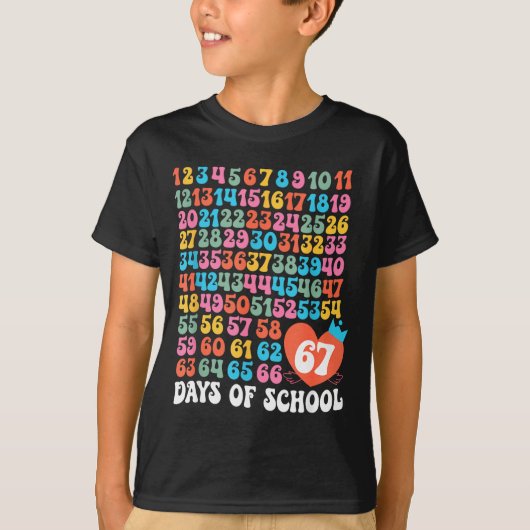 67th Day Of School Teacher Kids Funny Six Seven 10 Tシャツ (正面)