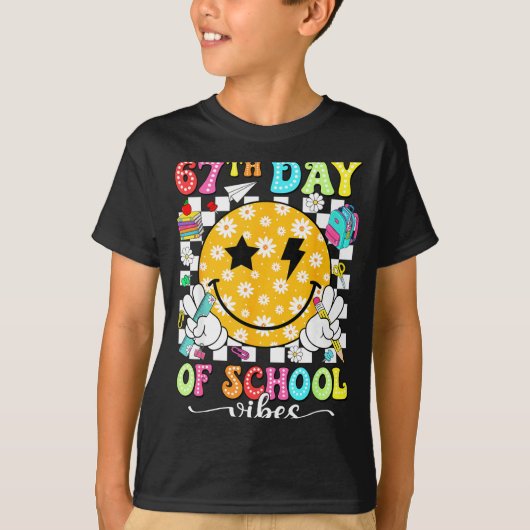 67th Day Of School Vibes 67 Days Smarter Teacher B Tシャツ (正面)