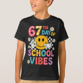 67th Day Of School Vibes 67 Meme Cute Smile Face T Tシャツ (正面)