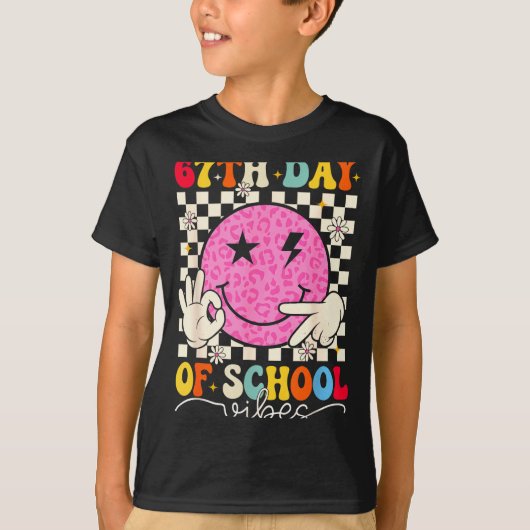67th Day Of School Vibes Funny Six Seven 67 Meme S Tシャツ (正面)