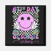 67th Day Of School Vibes Groovy Retro 100 Days Of マグネット (正面)