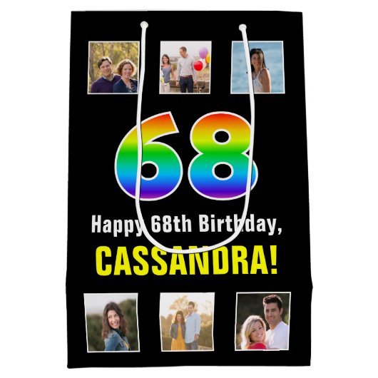 68歳の誕生日お祝い: レインボー “68“、カスタム写真と名前 ミディアムペーパーバッグ (裏面)
