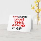 69の誕生日設計で誰もが良く見えるわけではない カード (黄色い花)