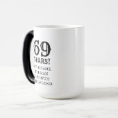 69歳のためのおもしろいな第69誕生日のマグ モーフィングマグカップ (正面左)