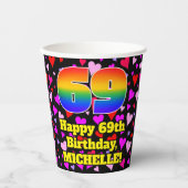 69歳の誕生日おめでとう: ラブハート柄 虹色69 紙コップ (正面)