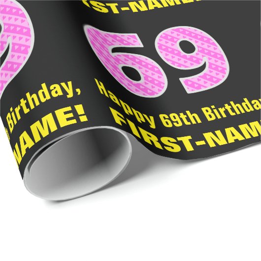 69誕生日:ピンクストライプ色のハートと"69" +名前 ラッピングペーパー (ロールコーナー)
