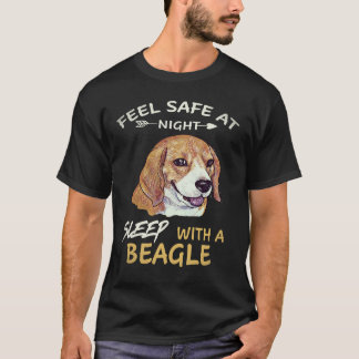 6 夜は安心して眠る ビーグルと一緒に眠る Tシャツ