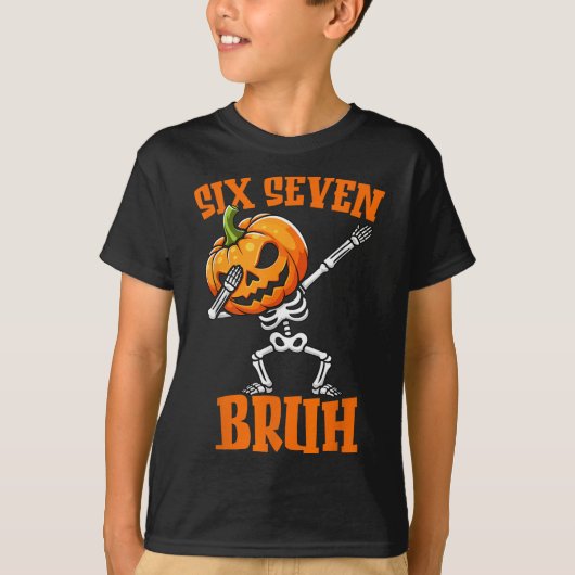 6 7 ハロウィン 67 ミーム Six Seven ダビング Gen Alpha Tシャツ (正面)