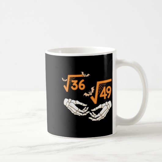 6 7 Halloween Math Square Root 67 Meme Gen Alpha S コーヒーマグカップ (右)